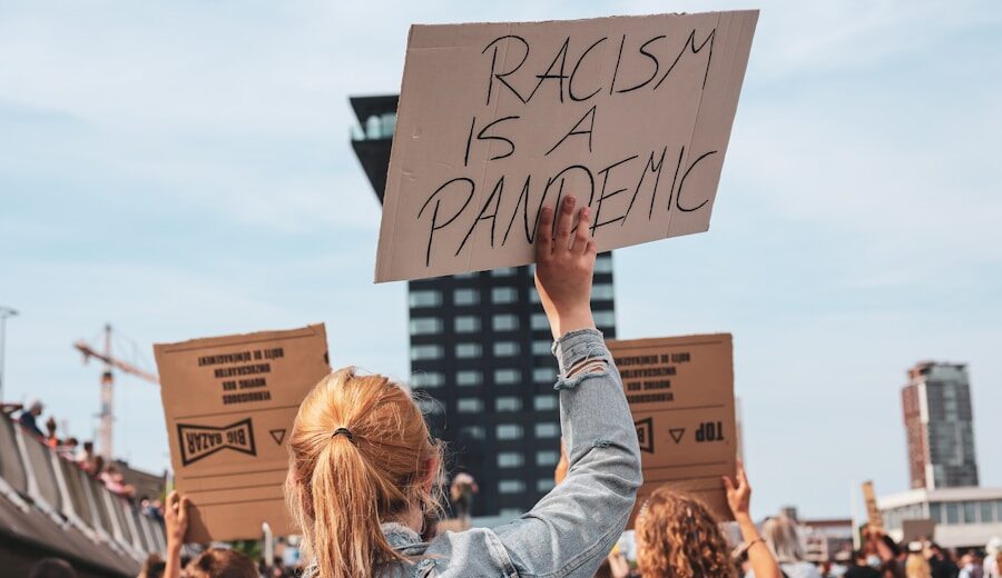 Photo The Real Impact of Trump’s “Anti-White Racism” Rhetoric on American Society